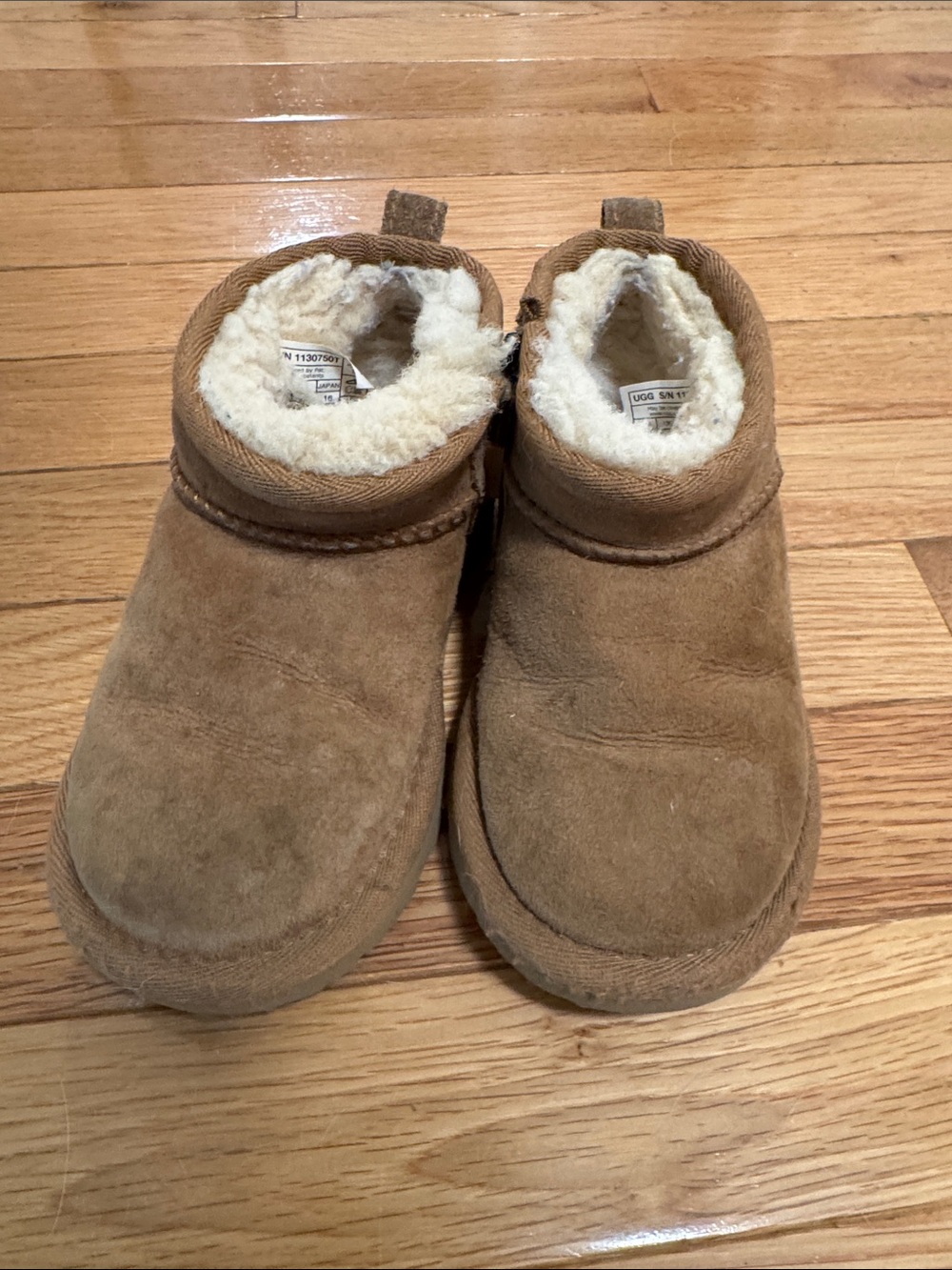 UGG Toddler Classic Ultra Mini